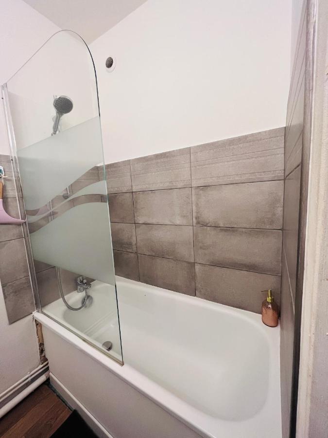 Studio Neuf Au Calme Proche Gare Maritime - 7 Min Apartment Nantes Exterior foto